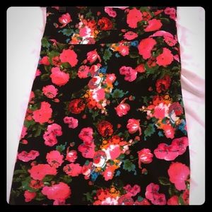 NWT Agnes sand Dora vintage floral skirt